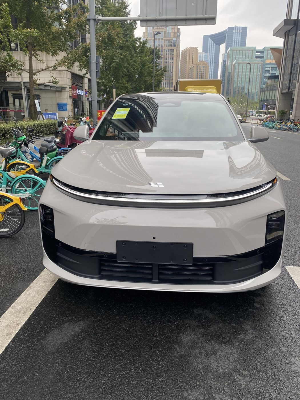 银河贵宾汇GALAXY MEGA 高压纯电 MPV